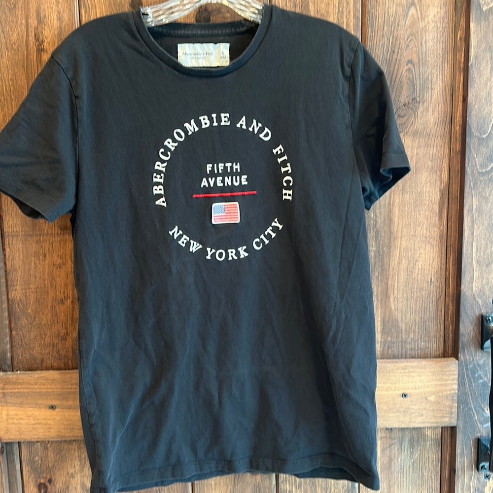 Men's abercrombie NYC black t-shirt - Small